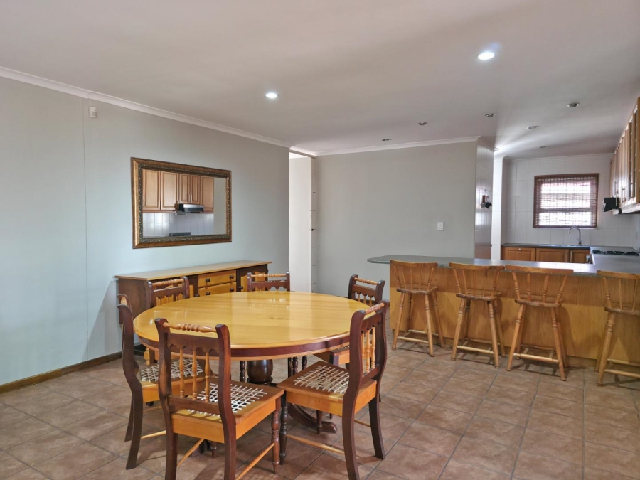 3 Bedroom Property for Sale in Kleinbosch Western Cape